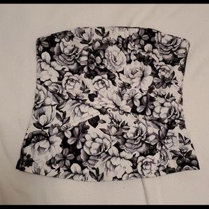 WHBM size 8 black-and-white corset top